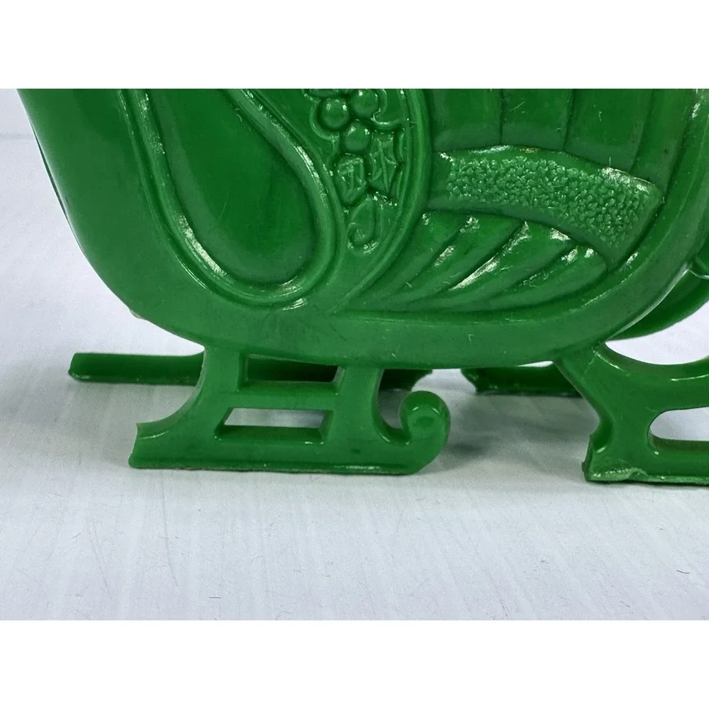 Vintage Christmas Santa Cart Hard Plastic Candy Container